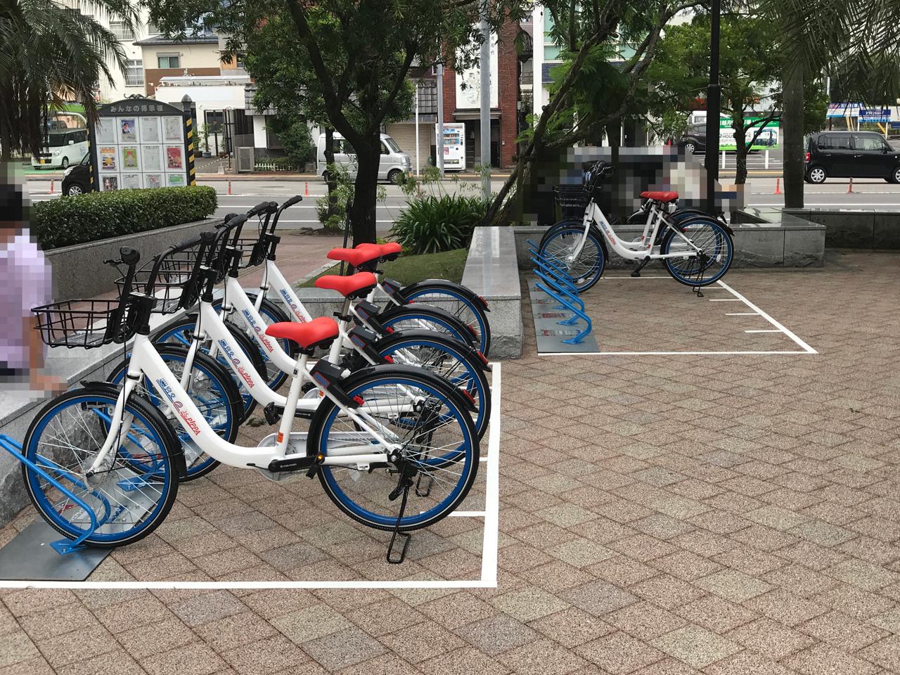 車 で 15 分 自転車 では