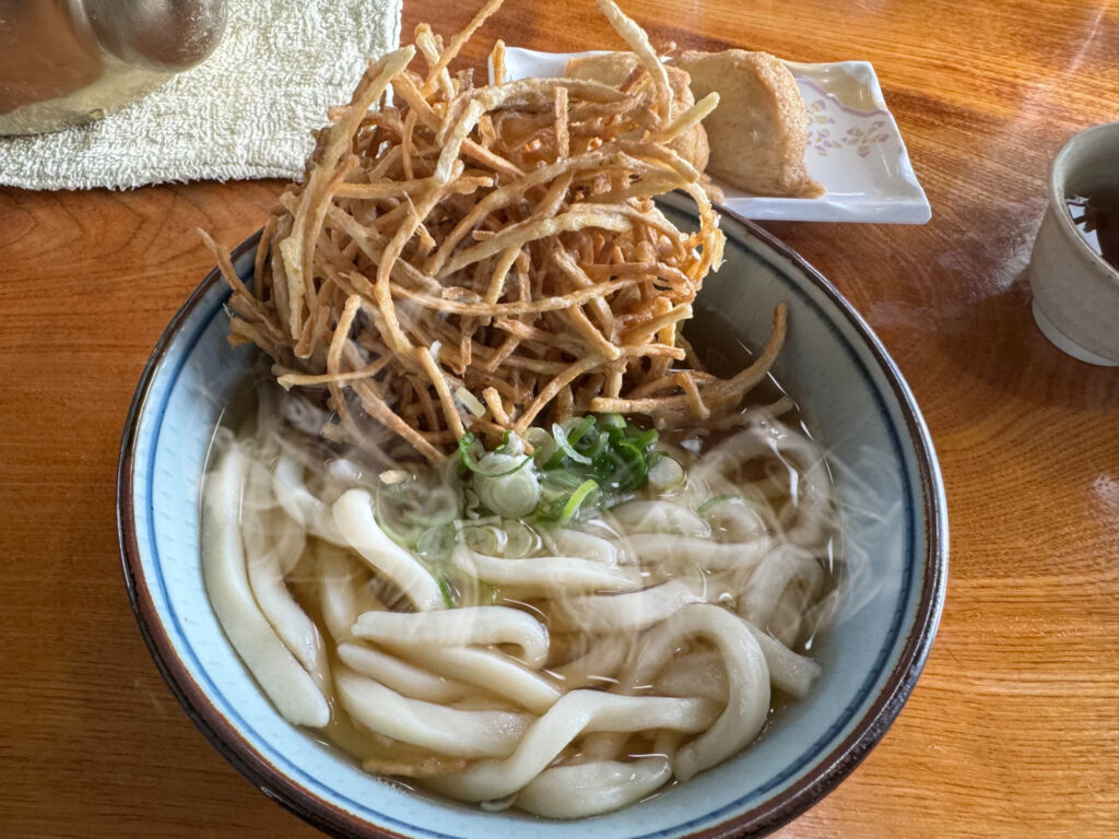 宮崎で老舗の味を引き継ぐ「鬼玉うどん」が昔と変わらずおいしい！