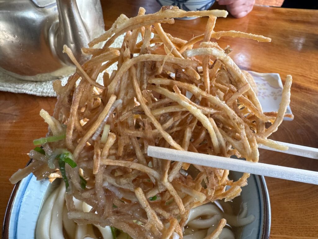 宮崎で老舗の味を引き継ぐ「鬼玉うどん」が昔と変わらずおいしい！